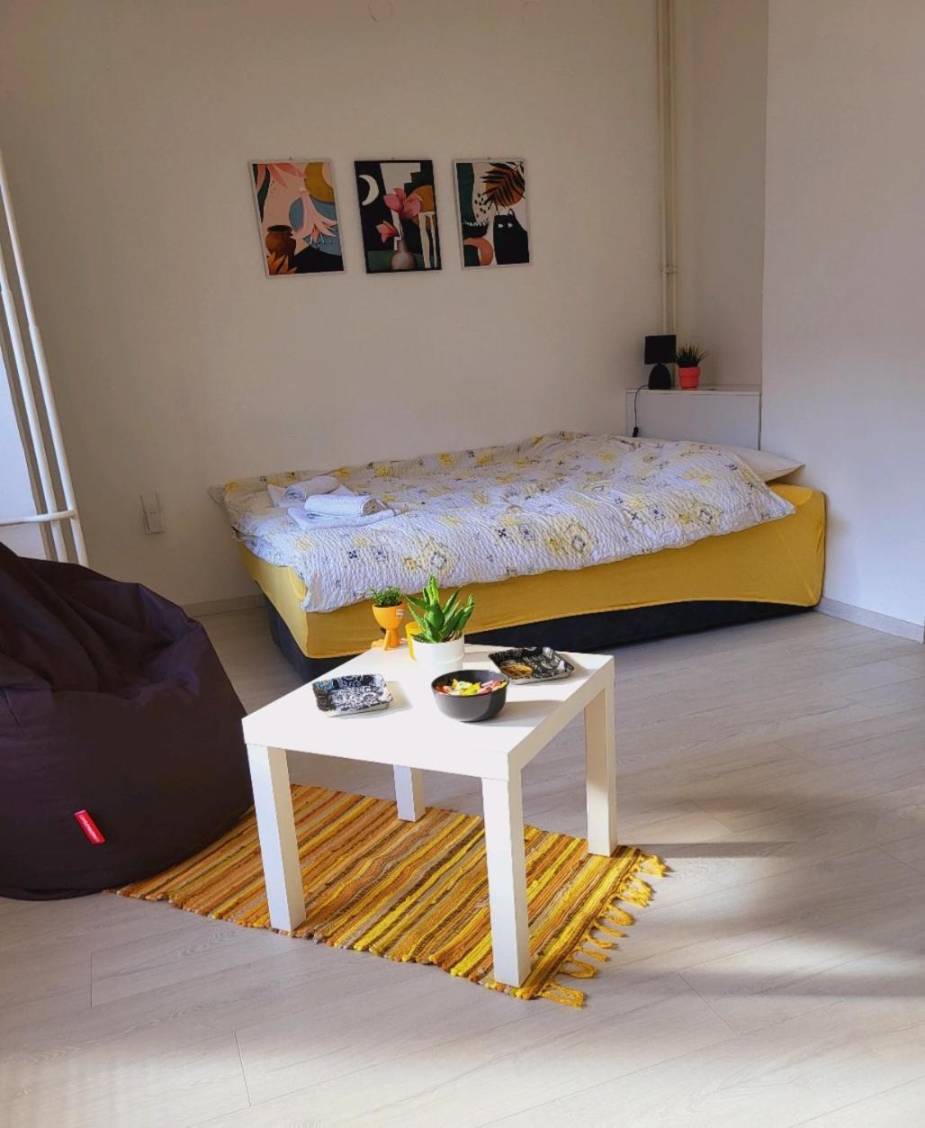 City Center White Apartment! Szkopje Kültér fotó