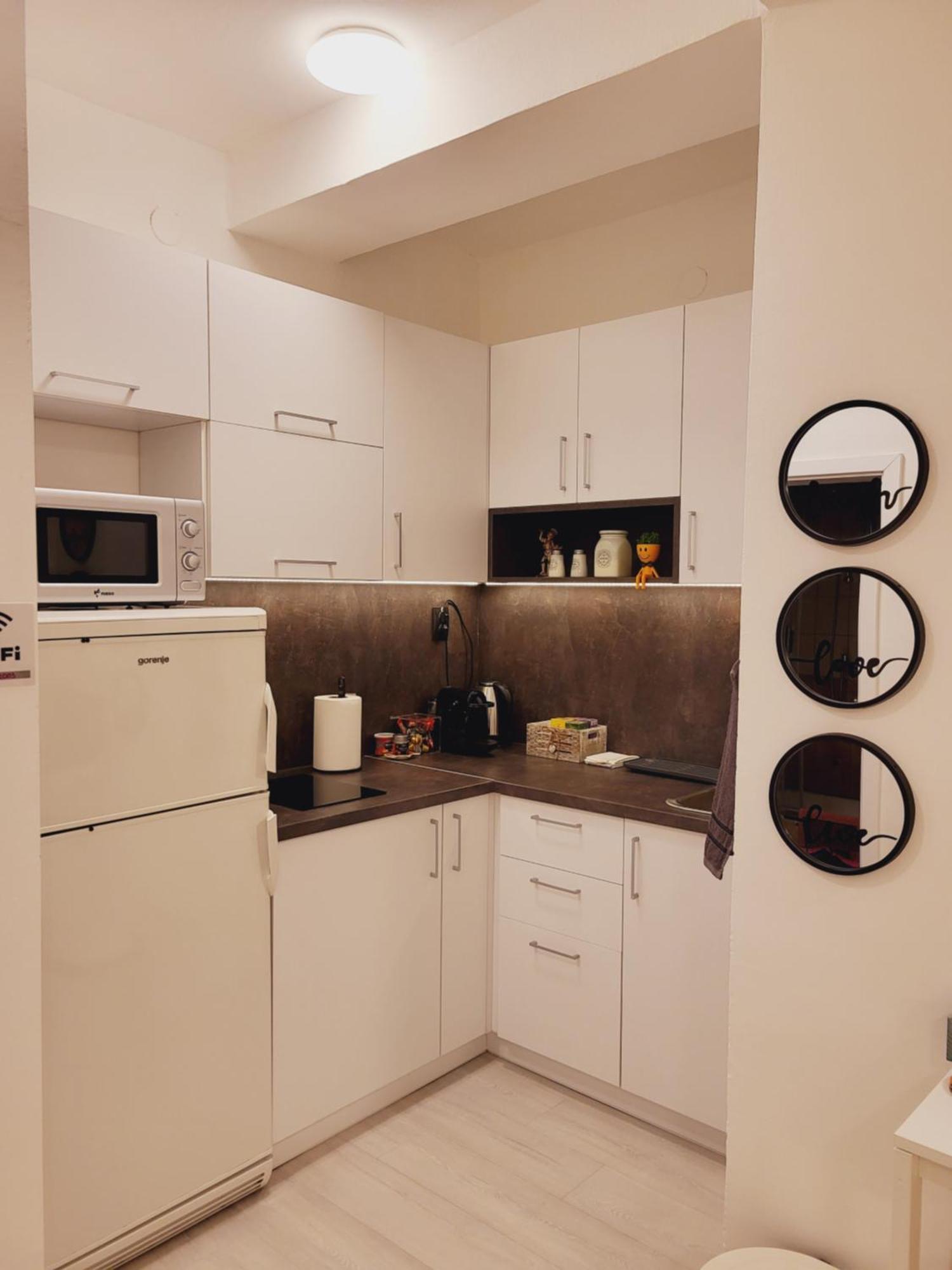 City Center White Apartment! Szkopje Kültér fotó